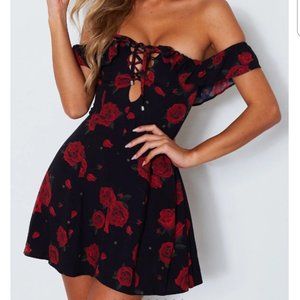 White Fox Boutique dress size S NWT